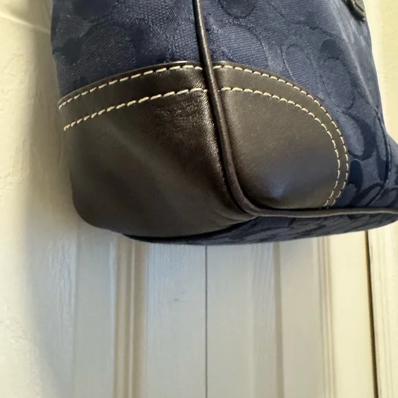 Coach 2007 Legacy Handbag - Picture 4 of 15